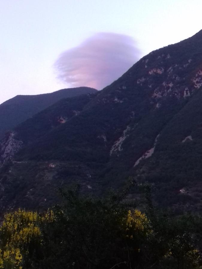 Modestie Villa Breil sur Roya Bagian luar foto